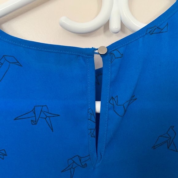 Blue blouse with oragami birds - Picture 4 of 7